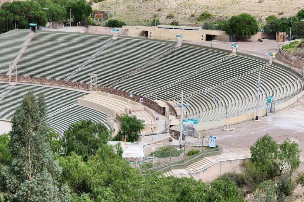 Cerca De Todo Amplio Mendoza