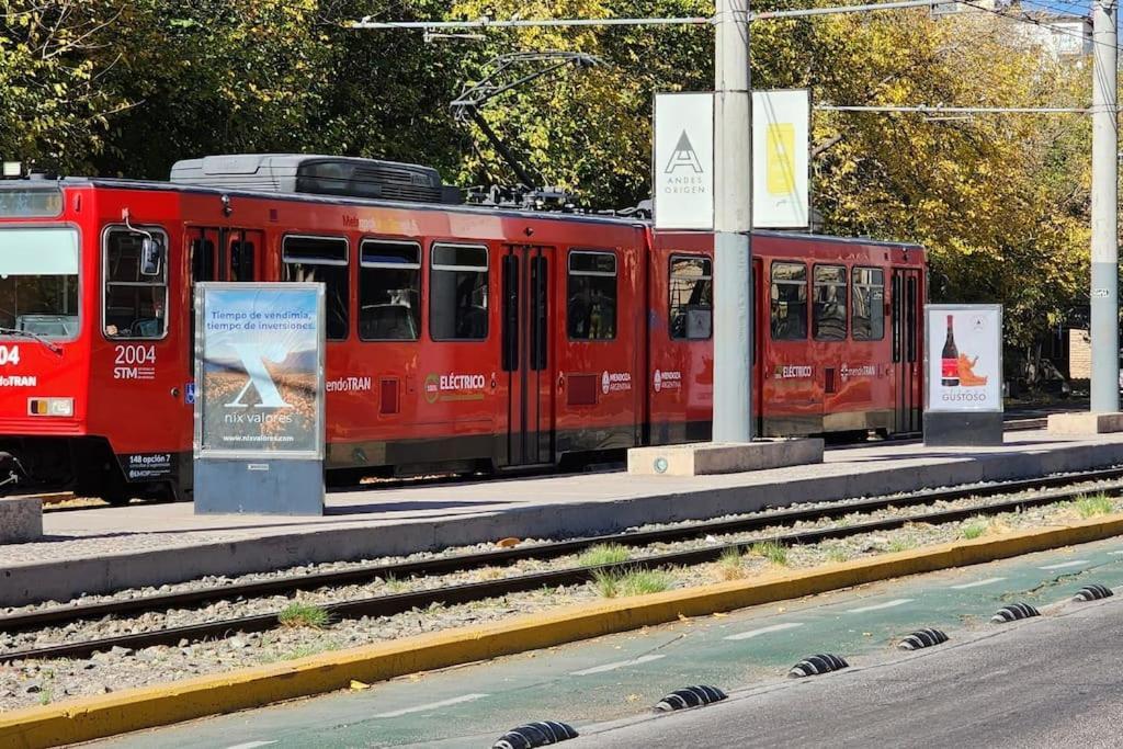 Cerca De Todo Amplio Apartamento Mendoza